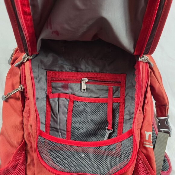 Novara MainLine Red Cycling Backpack Travel Outdoors Camping Hiking Casual - Picture 12 of 13